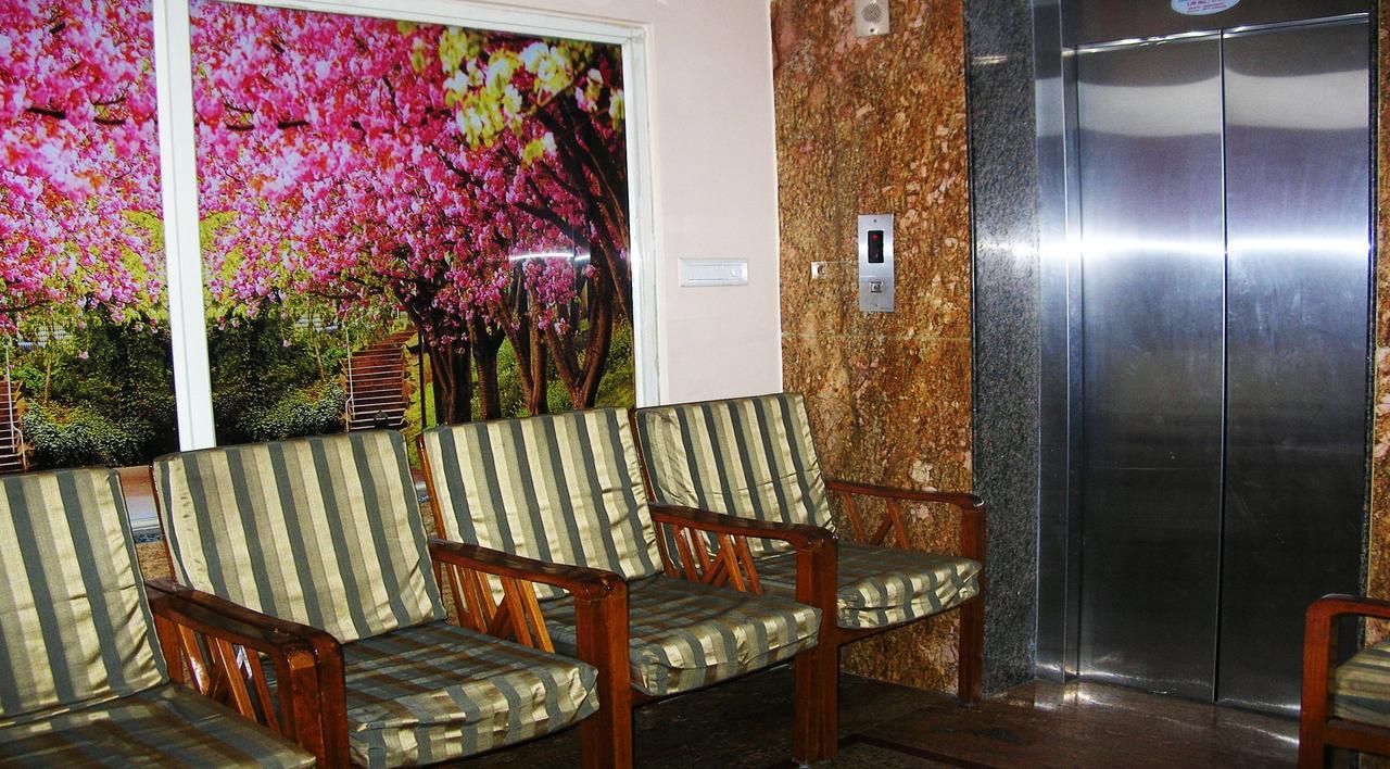 Athidhi Residency Hotel Tirupati Exterior photo